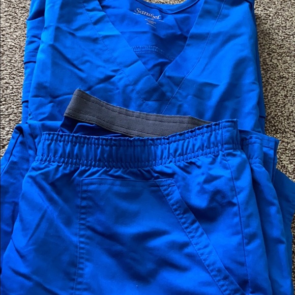 Sanbel scrub set - Picture 3 of 3